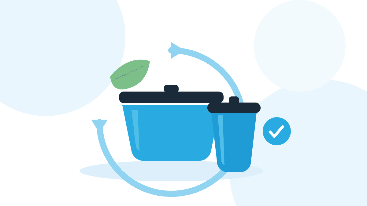 Verpackungsreduktion Mehrwegsysteme in der Gastronomie: Mehrwegbehälter und Mehrwegbecher mit Kreislaufsymbol in QMSpot-Blau